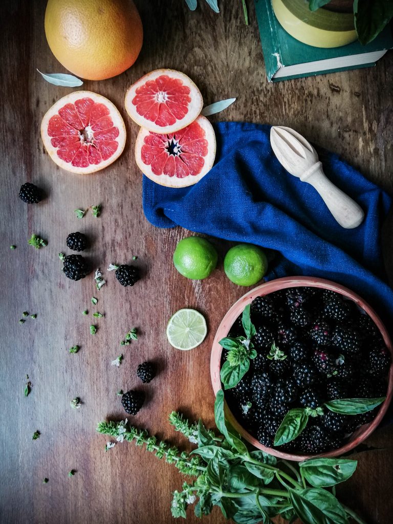 grapefruit and blackberry lemonade